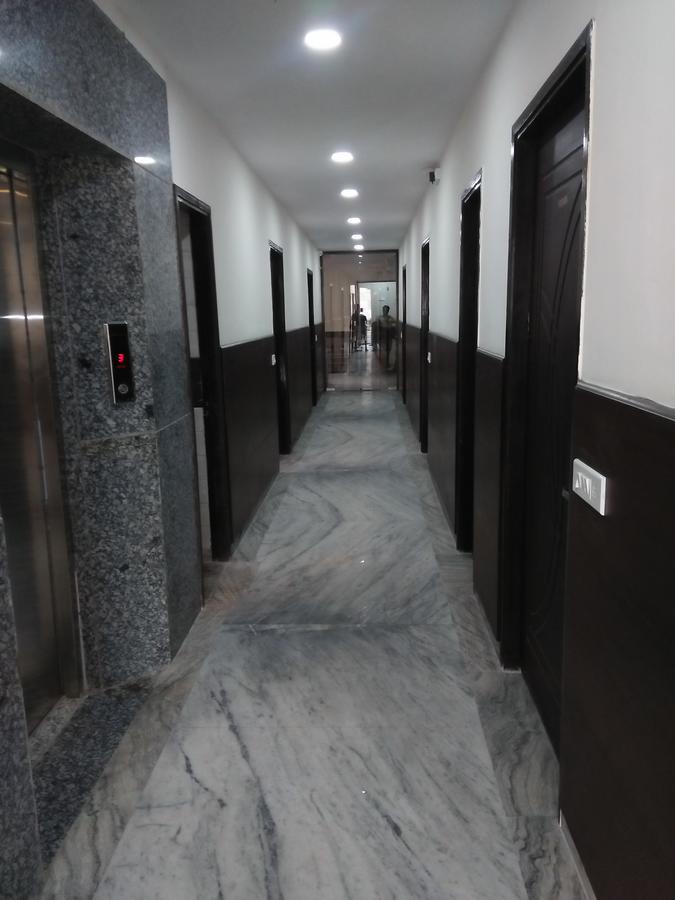 Hotel Sar Kamla Dham Skd Vrindavan Fully Vaccinated Staff 外观 照片