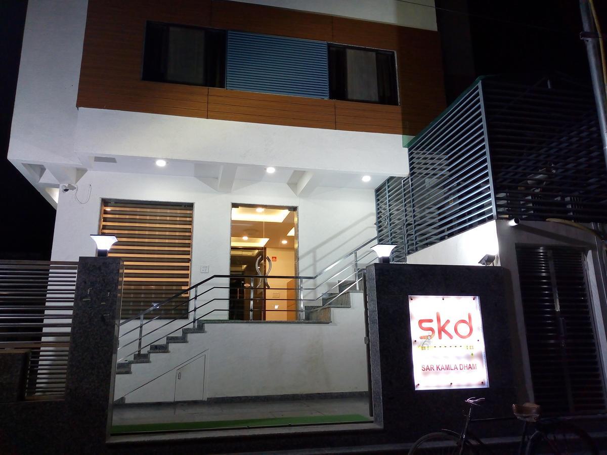 Hotel Sar Kamla Dham Skd Vrindavan Fully Vaccinated Staff 外观 照片